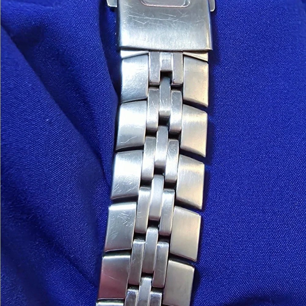 Swiss Army Indiglo Collectible Vintage Mens Watch 40mm